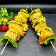 Brochette de poulet marinée au curry 